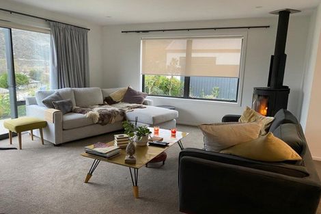 Photo of property in 28 Naylor Street, Clyde, 9330