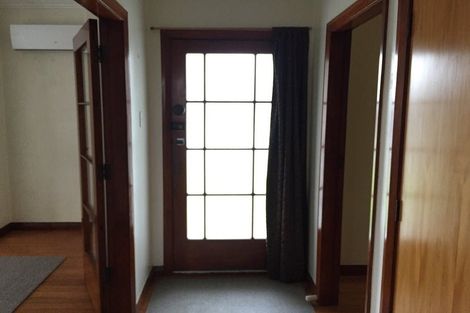 Photo of property in 30 Ihle Street, Terrace End, Palmerston North, 4410