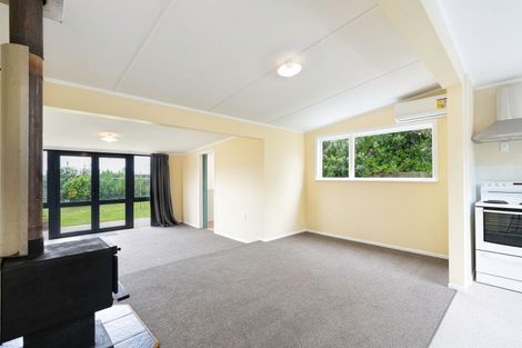 Photo of property in 3 Anga Street, Tangimoana, 4822