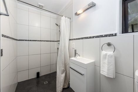 Photo of property in 75 Avro Road, Blue Mountains, Upper Hutt, 5371