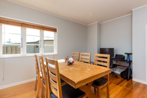 Photo of property in 6 Howden Road, Fairfield, Hamilton, 3214