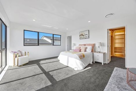 Photo of property in 9 Michael Richard Place, East Tamaki Heights, Auckland, 2016