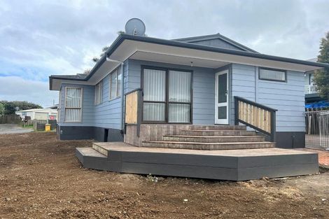 Photo of property in 4 Montego Place, Weymouth, Auckland, 2103