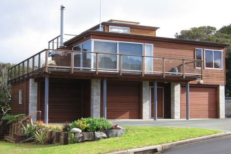 Photo of property in 48 Grand View Road, Leigh, 0985