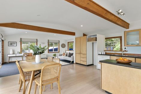 Photo of property in 32 Owhiro Bay Parade, Owhiro Bay, Wellington, 6023