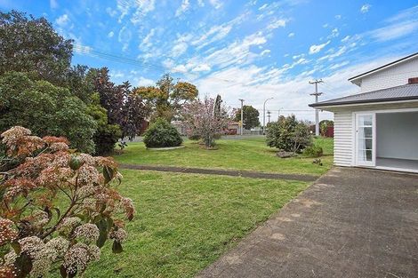 Photo of property in 116 Taikata Road, Te Atatu Peninsula, Auckland, 0610