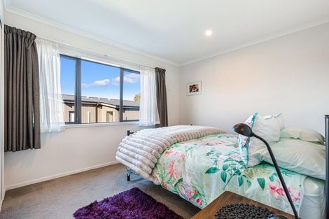 Photo of property in 5 Pukewhero Rise, Westgate, Auckland, 0614