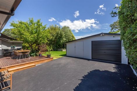 Photo of property in 11 Walnut Avenue, Strowan, Christchurch, 8052