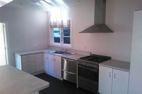 Photo of property in 1/114 Idris Road, Bryndwr, Christchurch, 8052