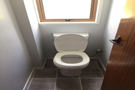 Photo of property in 17a Grande Vue Road, Hillpark, Auckland, 2102