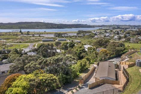 Photo of property in 9a Rakaunui Street, Raglan, 3297