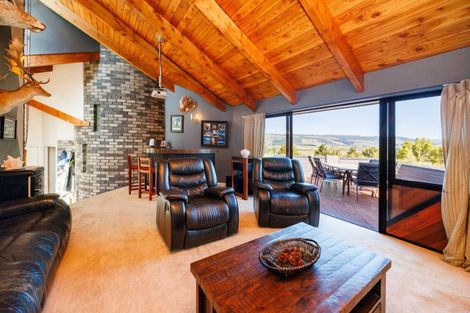 Photo of property in 232 Hendersons Line, Kelvin Grove, Palmerston North, 4470