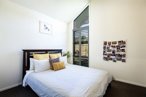 Photo of property in 10 Pike Place, Ferndale, New Plymouth, 4310