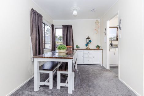 Photo of property in 16 Leather Street, Huntly, 3700