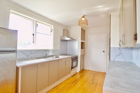 Photo of property in 57 Chingford Close, Mangere, Auckland, 2022