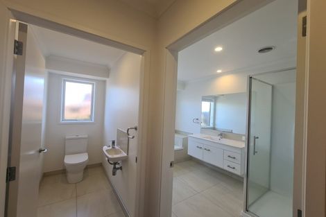 Photo of property in 10 Leet Crescent, Papamoa Beach, Papamoa, 3118