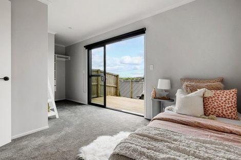 Photo of property in 2/42 Rose Berry Crescent, Flagstaff, Hamilton, 3210