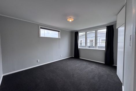 Photo of property in 32 Thames Street, Roslyn, Palmerston North, 4414