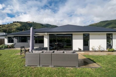 Photo of property in 25 Sanctuary Drive, Stoke, Nelson, 7011