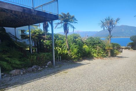 Photo of property in 44 Koe Street, Moana, 7872