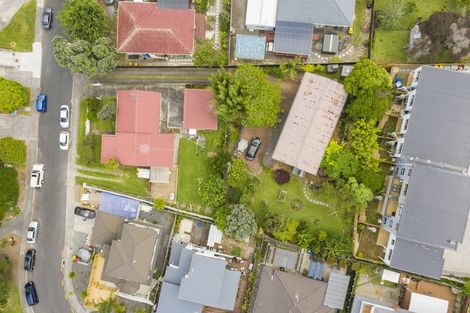 Photo of property in 14 Edgewood Way, Henderson, Auckland, 0612