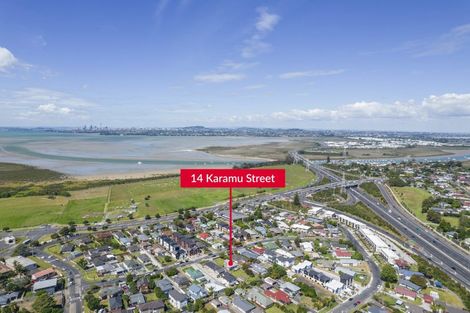 Photo of property in 14 Karamu Street, Te Atatu Peninsula, Auckland, 0610