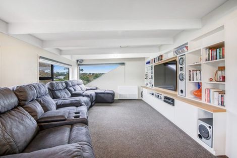 Photo of property in 43 Langton Road, Stanmore Bay, Whangaparaoa, 0932