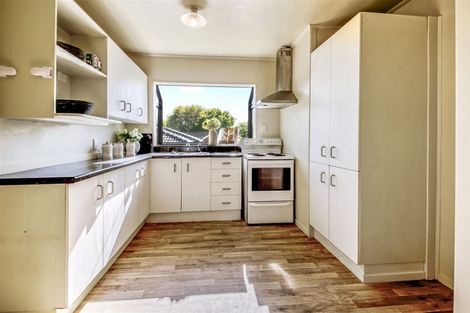 Photo of property in 22 Janese Place, Weymouth, Auckland, 2103