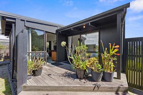 Photo of property in 35 Rodney Avenue, Te Horo Beach, Otaki, 5581