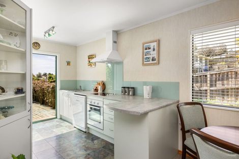 Photo of property in 2/116 Osprey Drive, Welcome Bay, Tauranga, 3112