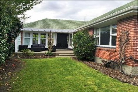 Photo of property in 9 Hampton Place, Burnside, Christchurch, 8053