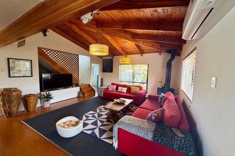 Photo of property in 2/19a Woodvale Road, Glen Eden, Auckland, 0602