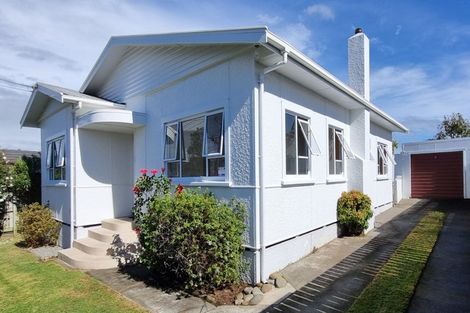 Photo of property in 26 Paynters Avenue, Strandon, New Plymouth, 4312