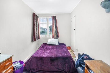 Photo of property in 24 Paul Crescent, Fairfield, Hamilton, 3214