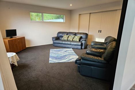 Photo of property in 5 Okoare Lane, Ferndale, New Plymouth, 4310