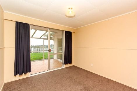 Photo of property in 114 Huatoki Street, Frankleigh Park, New Plymouth, 4310
