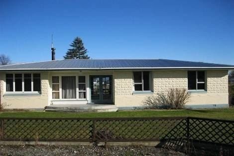 Photo of property in 61a Essex Street, Balclutha, 9230