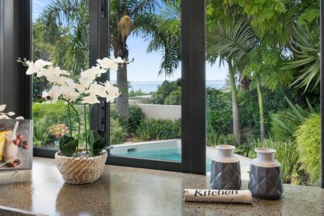 Photo of property in 39 Granger Road, Cockle Bay, Auckland, 2014