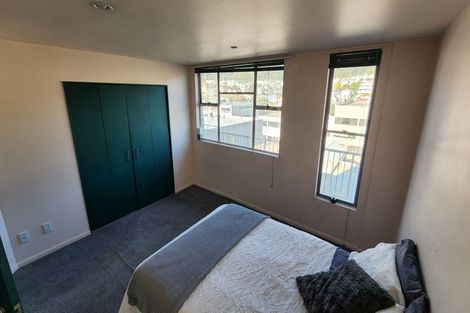 Photo of property in Grandstand Apartments, 9/80 Kent Terrace, Mount Victoria, Wellington, 6011