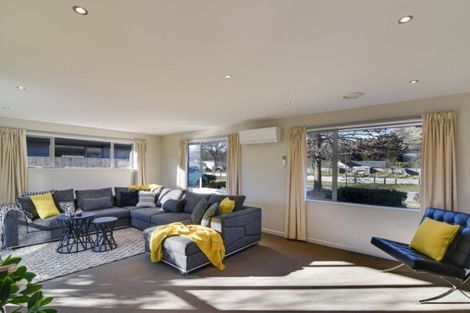 Photo of property in 42 Erskine Street, Lake Hayes, Queenstown, 9304