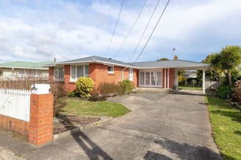 Photo of property in 15 Charles Street, Clouston Park, Upper Hutt, 5018