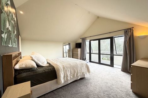 Photo of property in 701b Beach Road, Rothesay Bay, Auckland, 0630