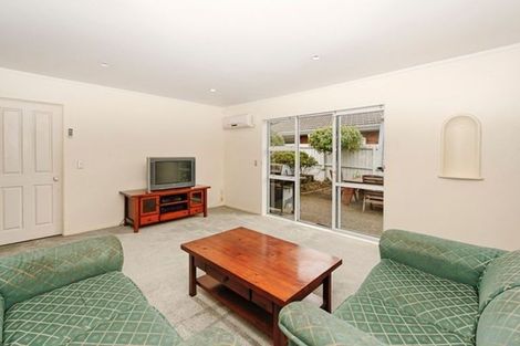 Photo of property in 22 Millstream Drive, Henderson, Auckland, 0610