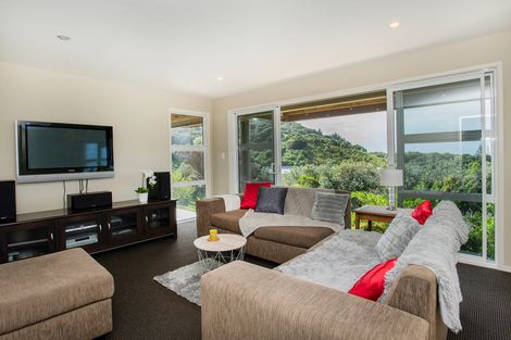 Photo of property in 30 Sirrah Street, Okitu, Gisborne, 4010