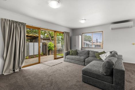 Photo of property in 17 Elliott Street, Taradale, Napier, 4112