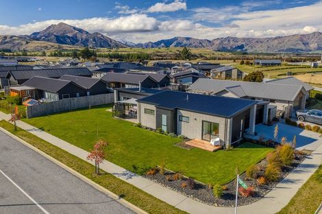 Photo of property in 20 Pounamu Avenue, Albert Town, Wanaka, 9305