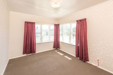 Photo of property in 15 Karaka Street, Castlecliff, Whanganui, 4501