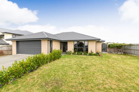 Photo of property in 55 Vaucluse Heights, Fitzherbert, Palmerston North, 4410