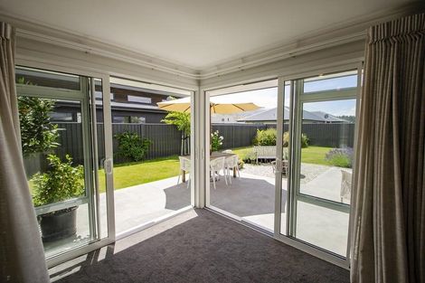 Photo of property in 10 Phoenix Place, Cromwell, 9310