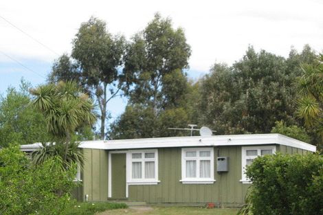 Photo of property in 5 Queens Avenue, Waikuku Beach, 7402